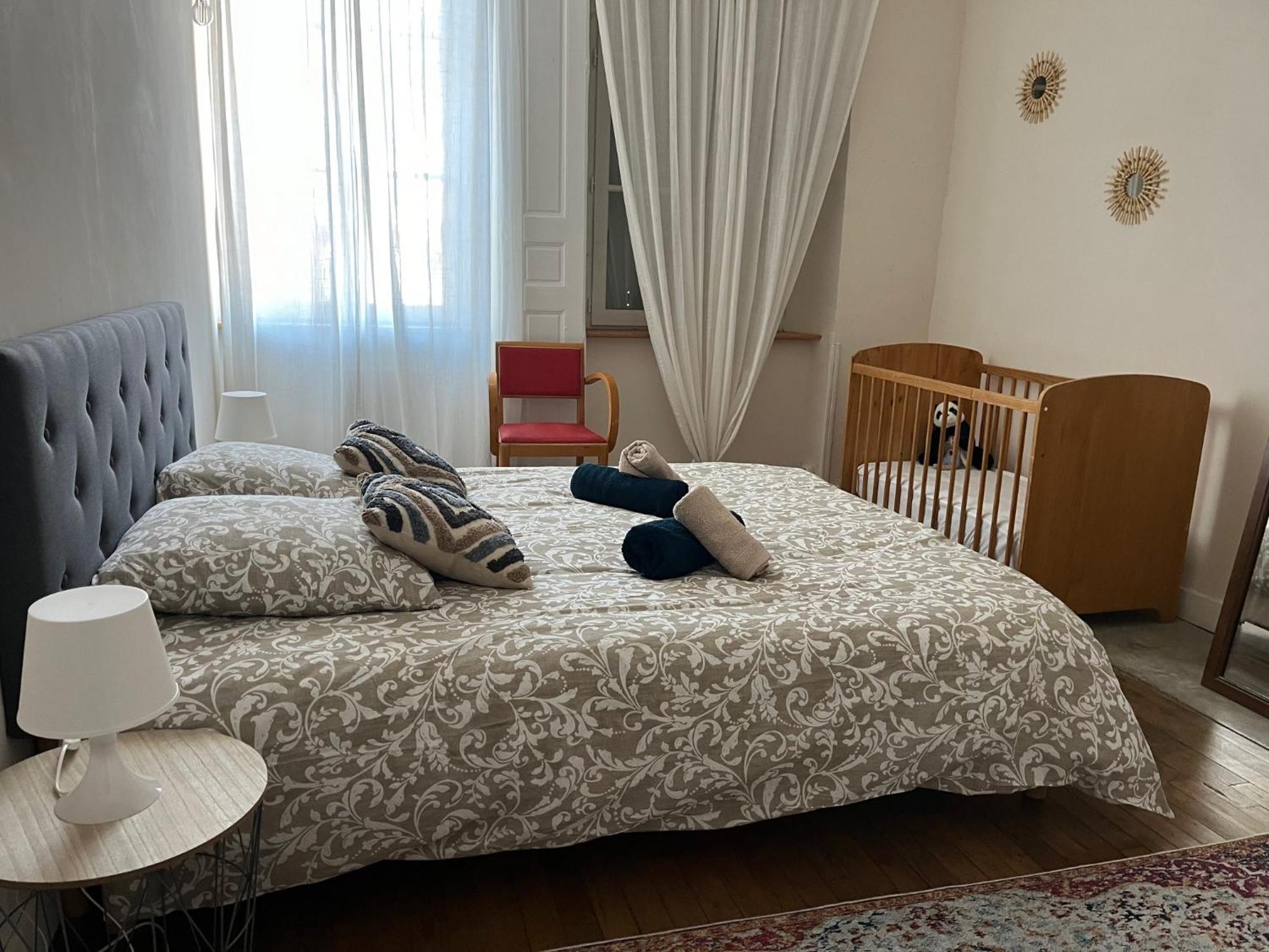 La Villa Louana 2 Appartement 100 M2 Charme De L Ancien En Coeur De Ville Обюссон Экстерьер фото